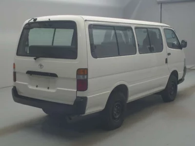Toyota HIACE  с аукциона в Японии