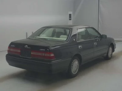 Toyota CROWN  с аукциона в Японии