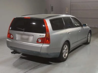 Nissan STAGEA  с аукциона в Японии