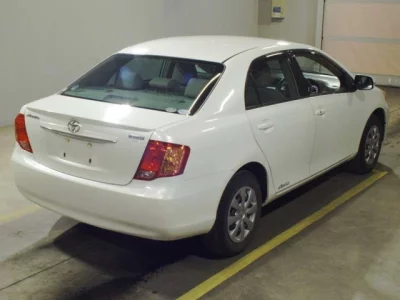 Toyota COROLLA AXIO  с аукциона в Японии