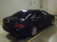 Toyota CROWN лот № 7193 оценка 3  с аукциона в Японии 1