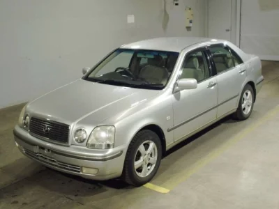 Toyota PROGRES  с аукциона в Японии