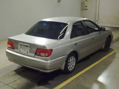 Toyota CARINA  с аукциона в Японии