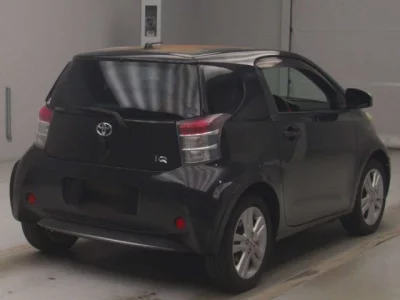 Toyota IQ  с аукциона в Японии