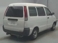 Toyota TOWN ACE VAN лот № 75028 оценка 2  с аукциона в Японии 1