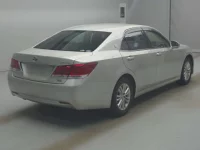 Toyota CROWN лот № 72154 оценка R  с аукциона в Японии 1