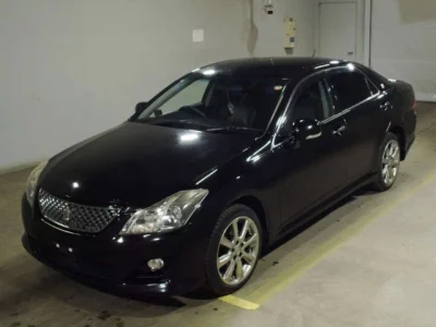 Toyota CROWN  с аукциона в Японии