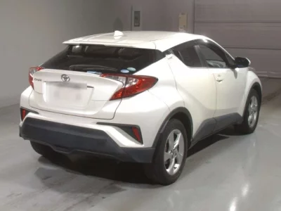 Toyota C-HR  с аукциона в Японии