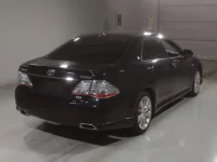 Toyota CROWN лот № 4302 оценка 3.5  с аукциона в Японии 1