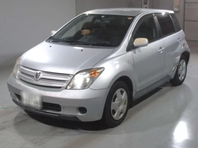 Toyota IST