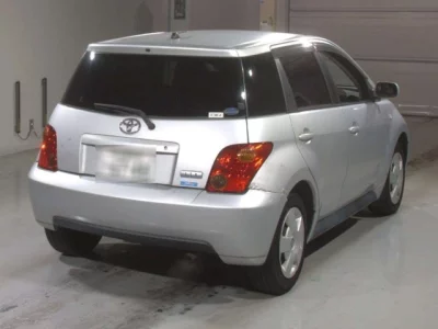 Toyota IST