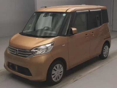 Nissan DAYZ ROOX  с аукциона в Японии