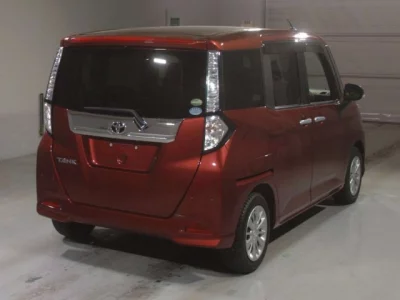 Toyota TANK