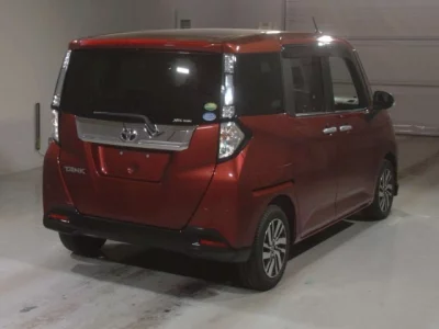Toyota TANK
