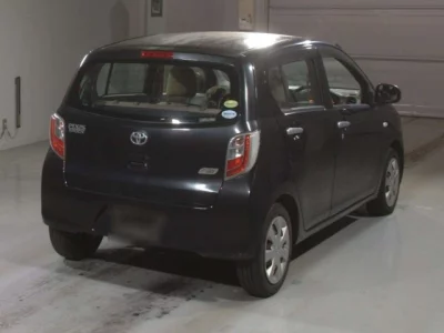 Toyota PIXIS EPOCH  с аукциона в Японии