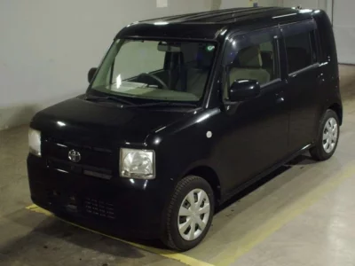 Toyota PIXIS SPACE  с аукциона в Японии