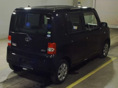 Toyota PIXIS SPACE  с аукциона в Японии