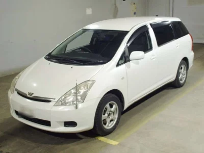 Toyota WISH  с аукциона в Японии