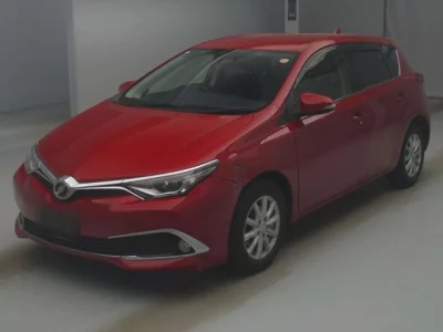 Toyota AURIS  с аукциона в Японии
