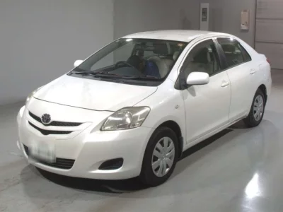 Toyota BELTA  с аукциона в Японии
