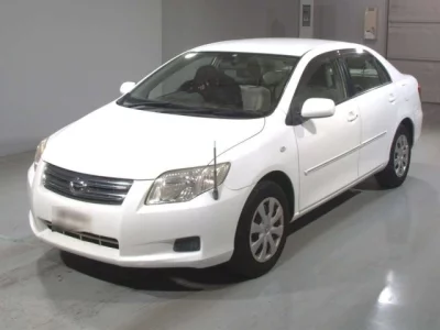 Toyota COROLLA AXIO  с аукциона в Японии