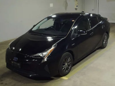 Toyota Prius  с аукциона в Японии