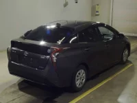Toyota Prius лот № 6177 оценка 3.5  с аукциона в Японии 1