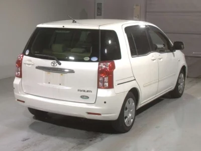 Toyota RAUM