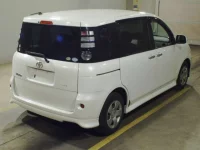 Toyota SIENTA лот № 7259 оценка 3  с аукциона в Японии 1