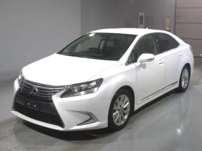 Lexus HS  с аукциона в Японии