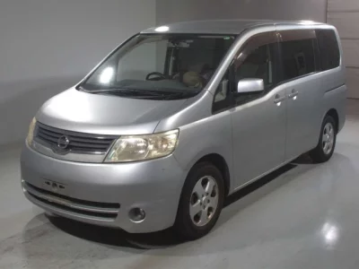 Nissan SERENA  с аукциона в Японии