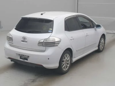 Toyota BLADE