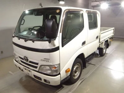 Toyota DYNA  с аукциона в Японии