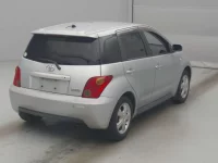 Toyota IST лот № 70186 оценка RA  с аукциона в Японии 1