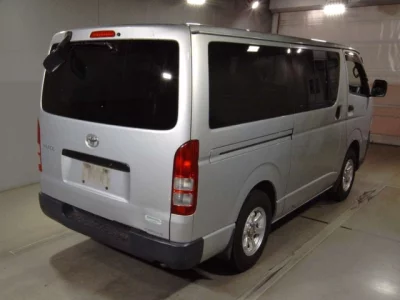 Toyota HIACE VAN  с аукциона в Японии