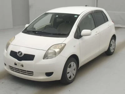 Toyota VITZ  с аукциона в Японии