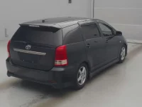 Toyota WISH лот № 77011 оценка 3  с аукциона в Японии 1