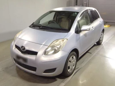 Toyota VITZ  с аукциона в Японии
