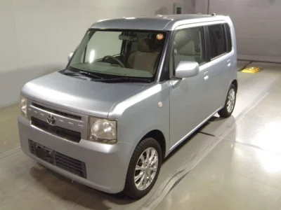 Toyota PIXIS SPACE  с аукциона в Японии