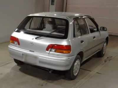 Toyota STARLET  с аукциона в Японии