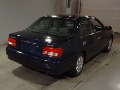 Toyota CARINA  с аукциона в Японии