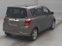 Toyota RACTIS лот № 70221 оценка 3.5  с аукциона в Японии 1