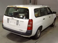 Toyota SUCCEED лот № 62023 оценка 3  с аукциона в Японии 1