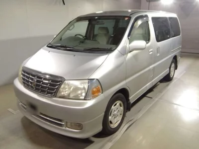 Toyota HIACE  с аукциона в Японии