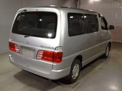 Toyota HIACE  с аукциона в Японии