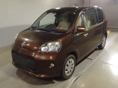 Toyota PORTE  с аукциона в Японии