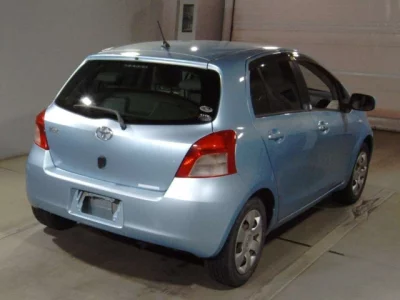 Toyota VITZ  с аукциона в Японии