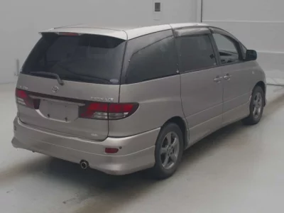 Toyota ESTIMA  с аукциона в Японии