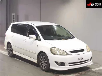 Toyota IPSUM  с аукциона в Японии