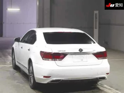Lexus LS460L